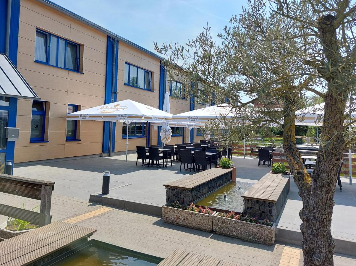 Sporthotel Neuruppin - Apartmenthaus Mit Ferienwohnungen Extérieur photo
