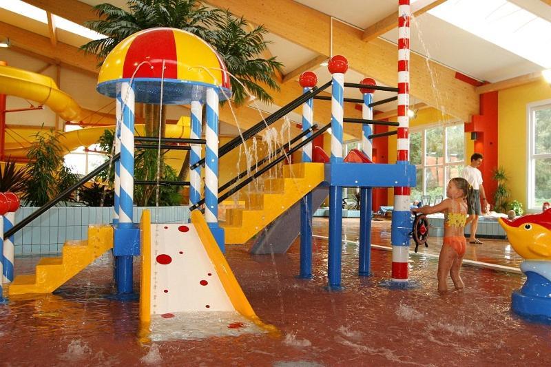 Sporthotel Neuruppin - Apartmenthaus Mit Ferienwohnungen Extérieur photo